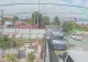 Impact violent în Chitila după ce o basculantă a trecut pe roșu: o mașină a fost spulberată