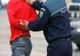Polițist din Giurgiu, lovit de un tânăr recalcitrant chiar în sediul poliției. Agresorul a fost arestat preventiv